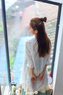 女学生被老师骗到家中